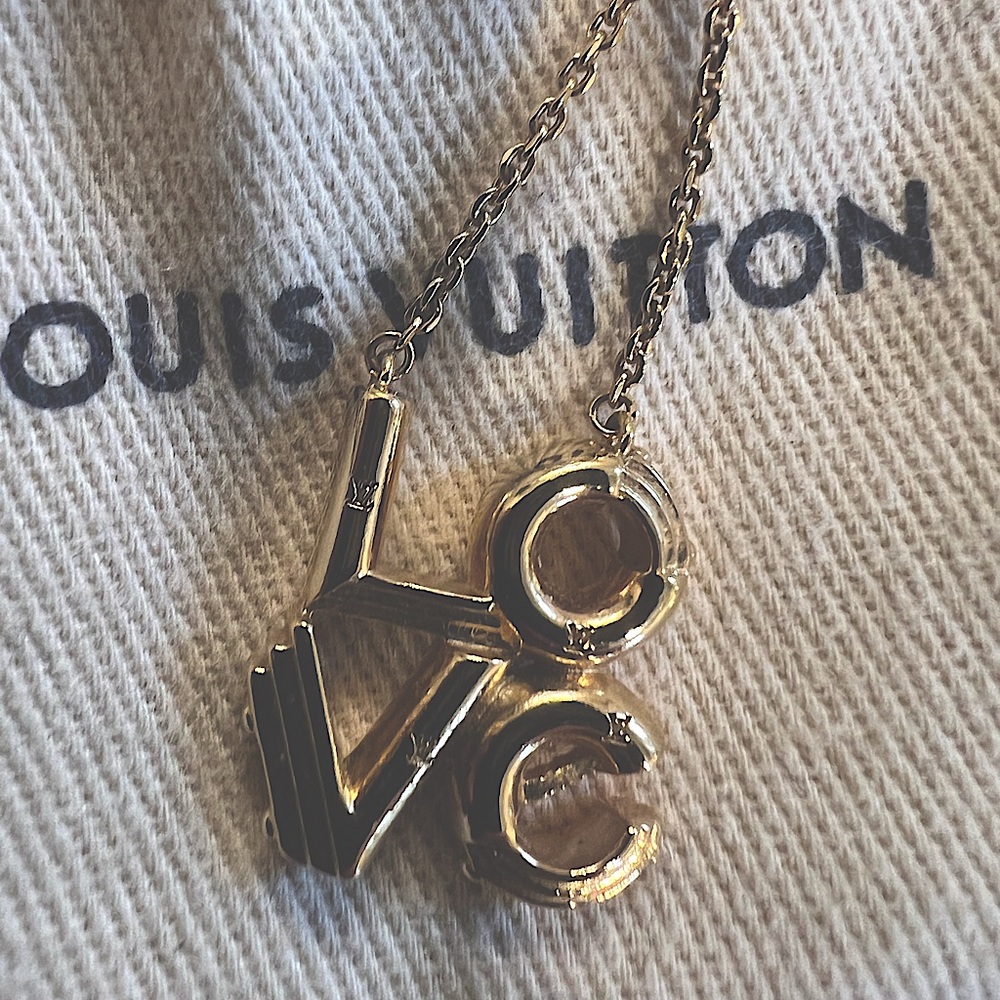 Louis Vuitton Love and me necklace